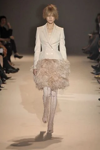 Look 3